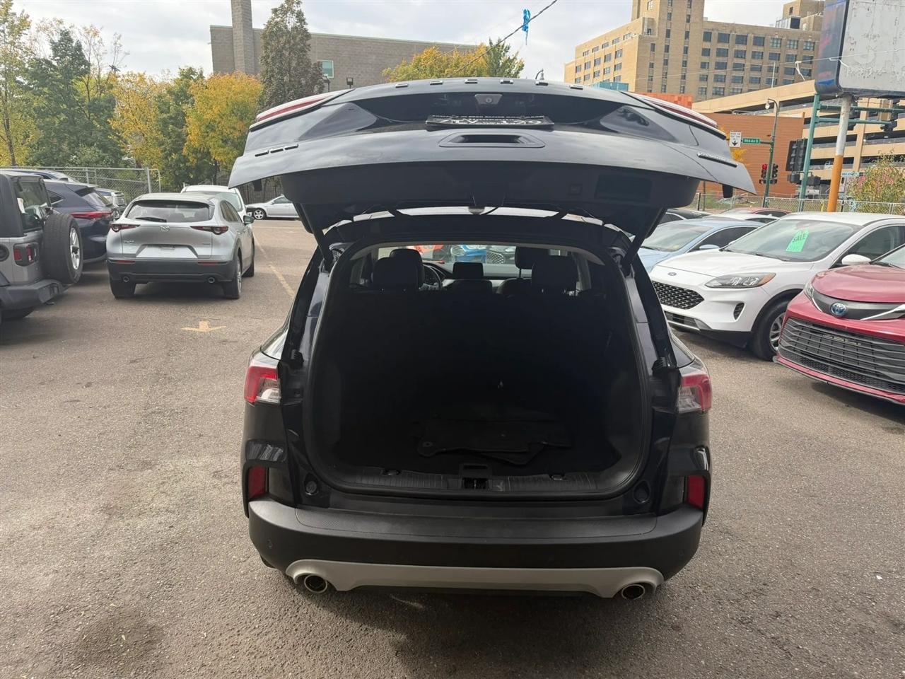 Ford Escape photo 9