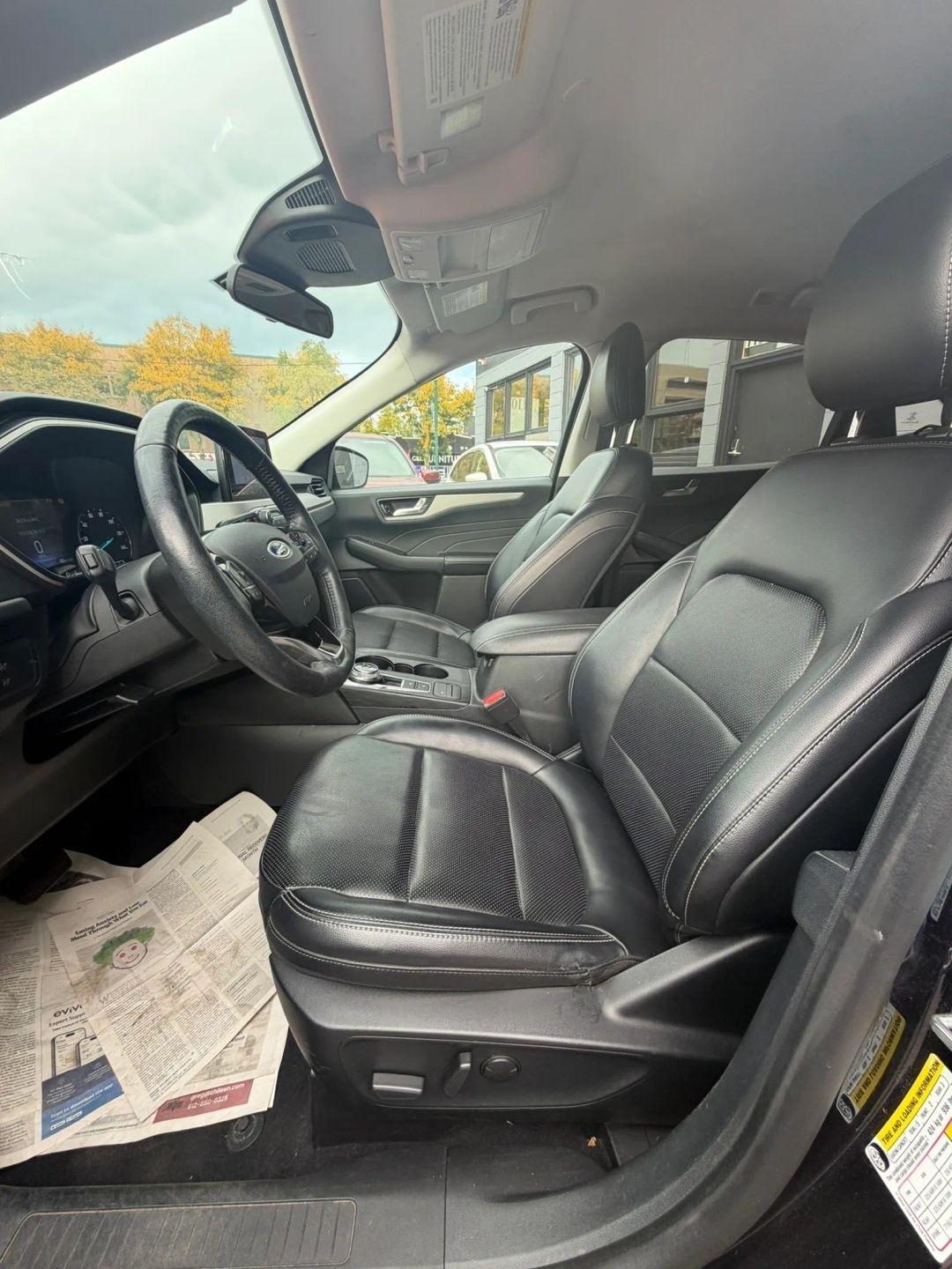 Ford Escape photo 10