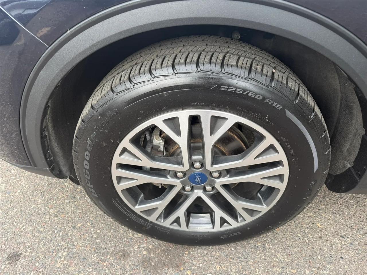 Ford Escape photo 20