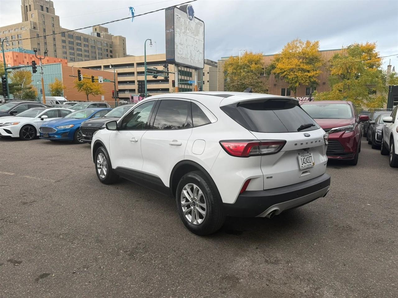 Ford Escape photo 3