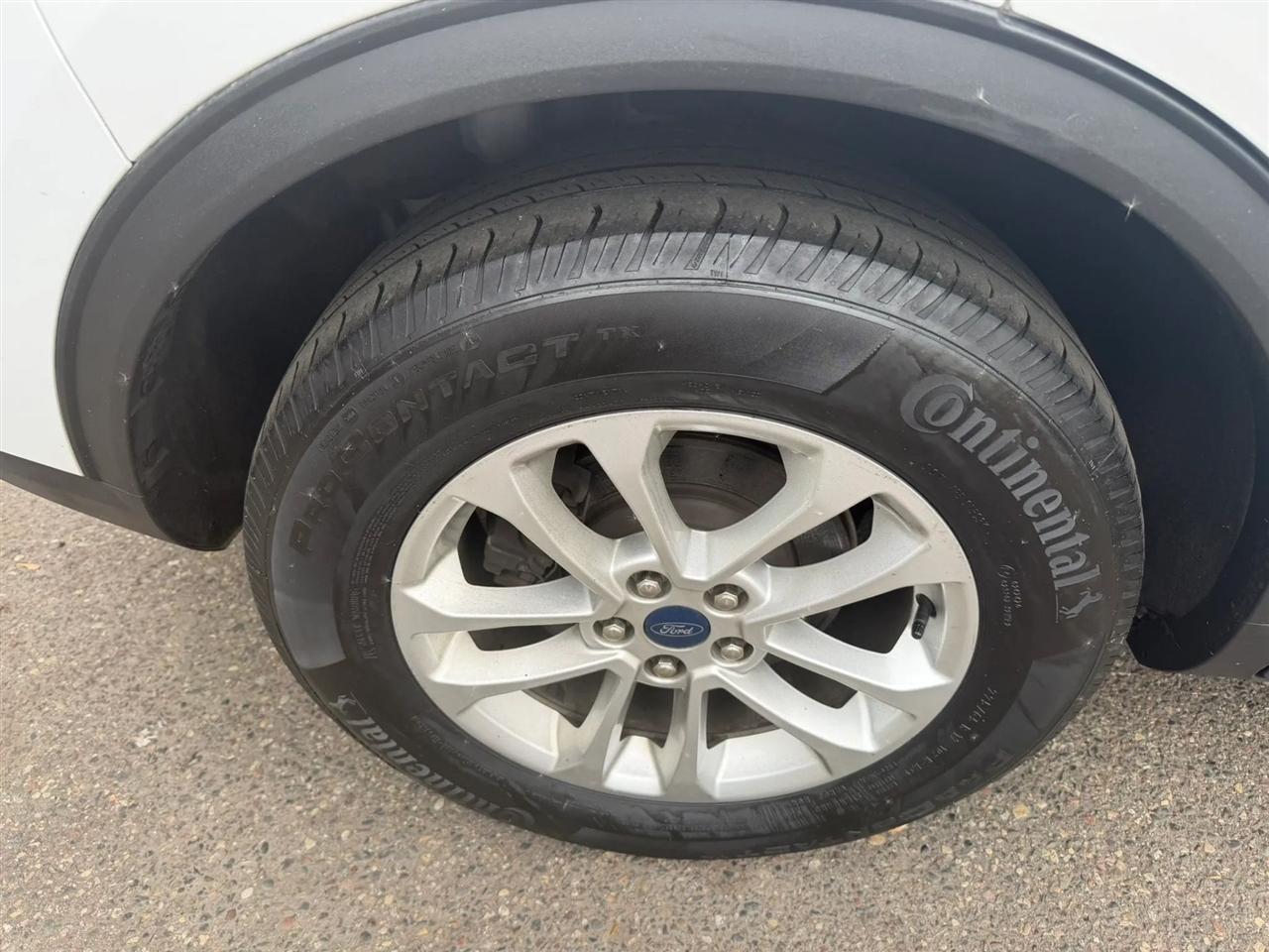 Ford Escape photo 19
