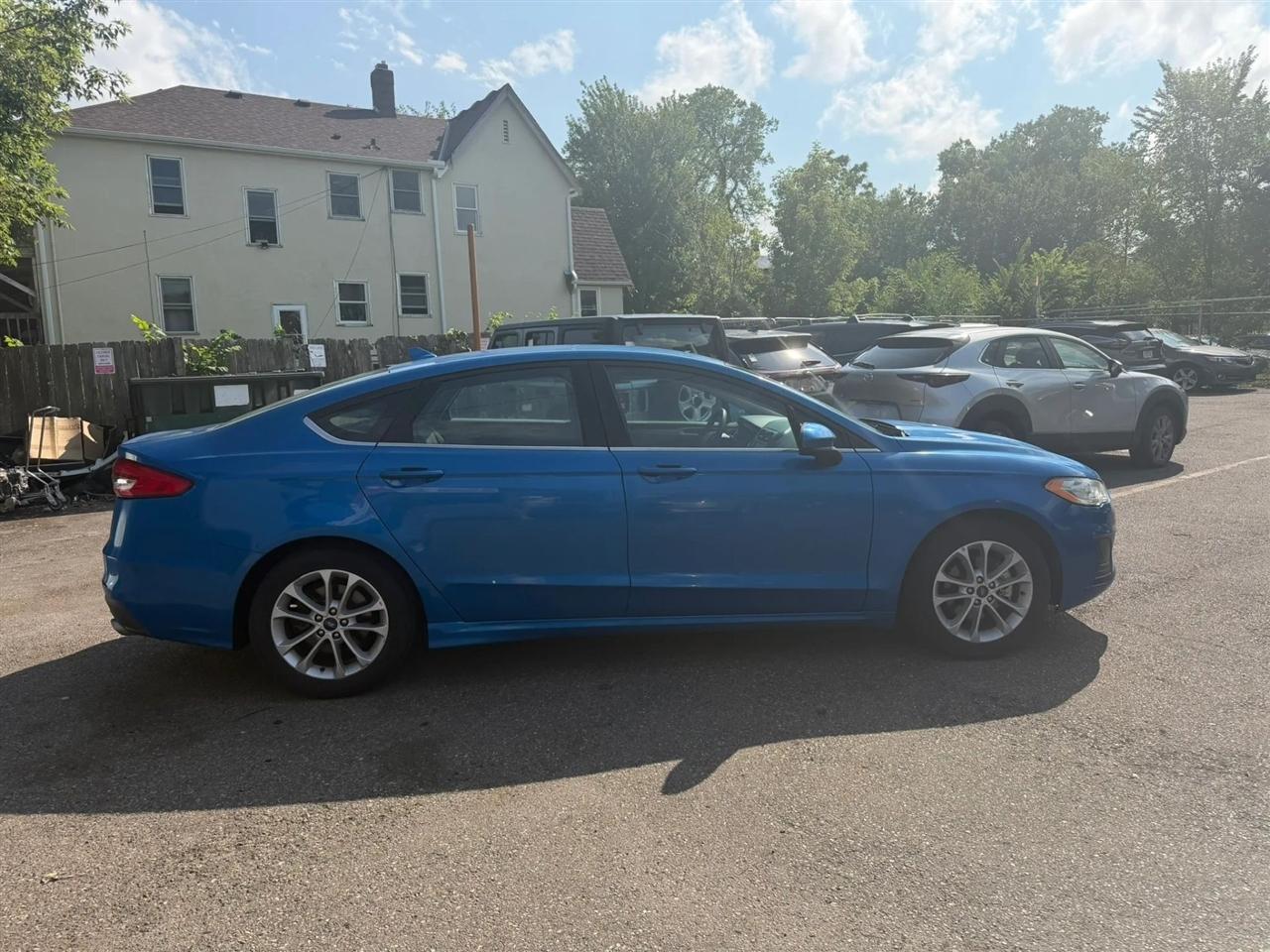 Ford Fusion photo 6