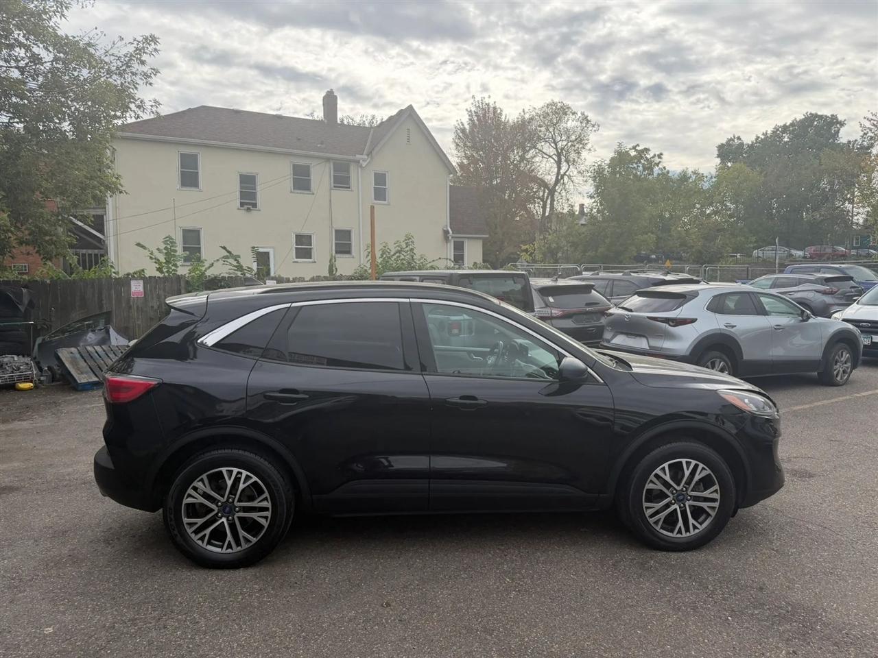 Ford Escape photo 6