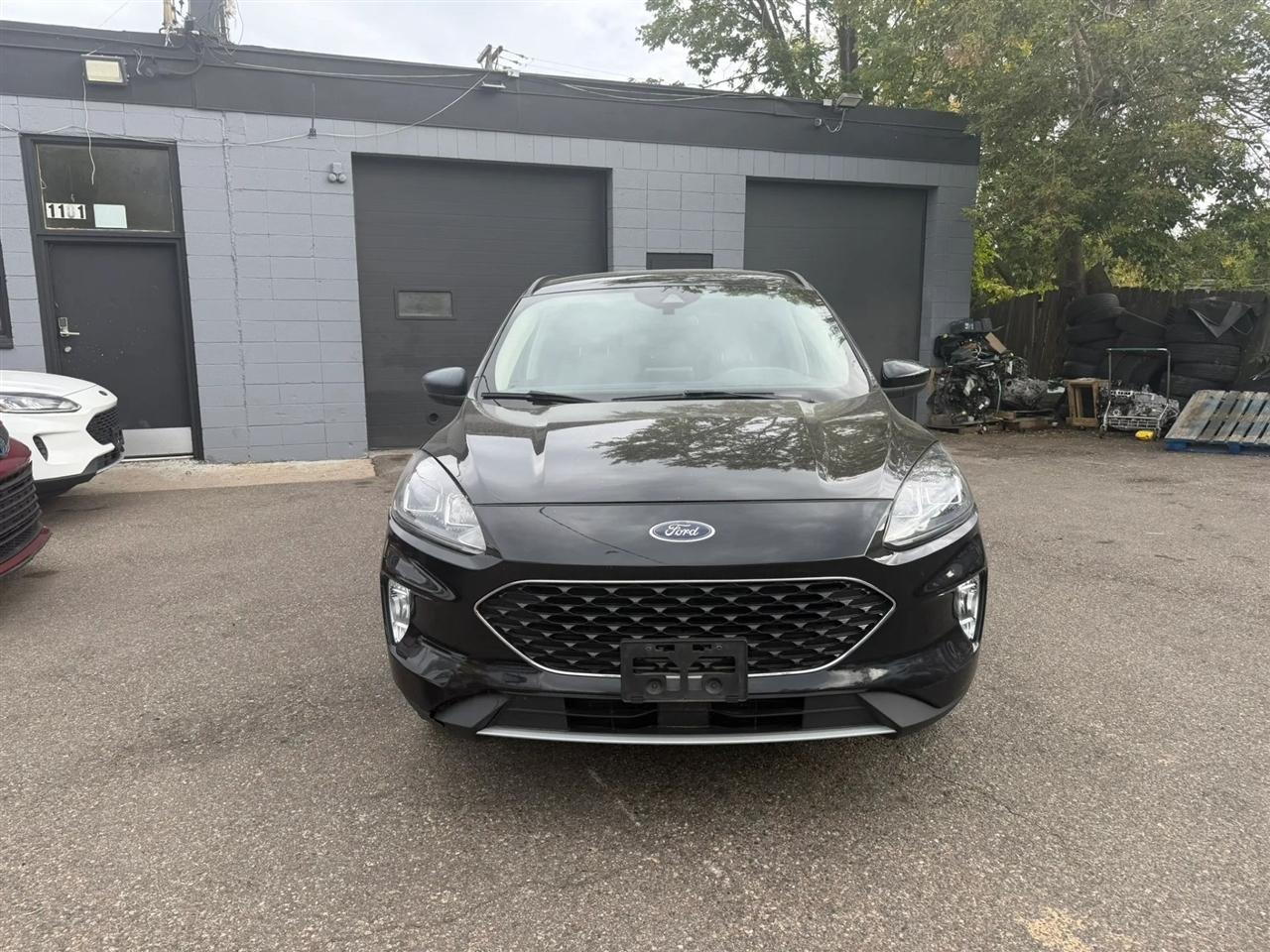 Ford Escape photo 8