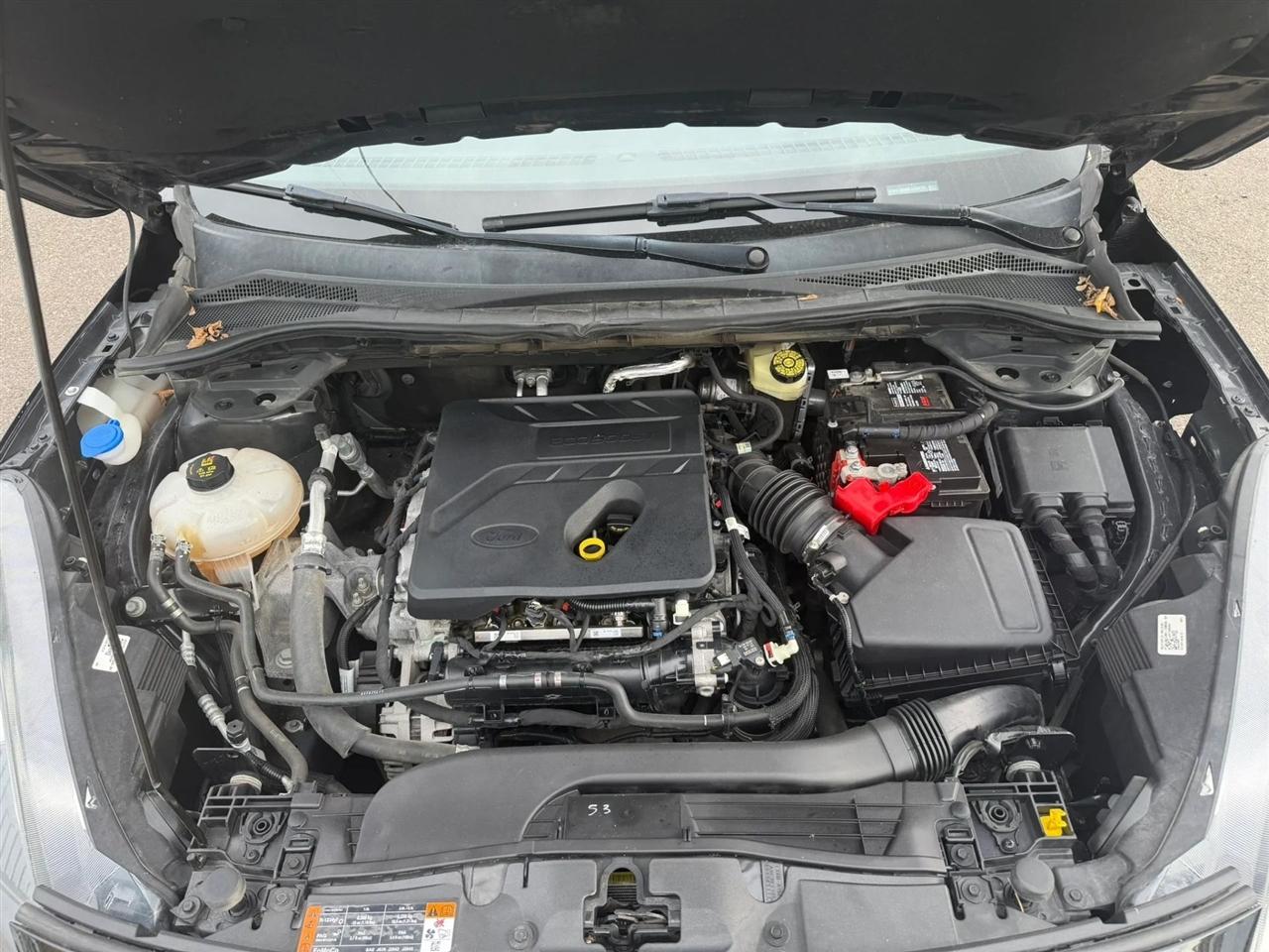 Ford Escape photo 16
