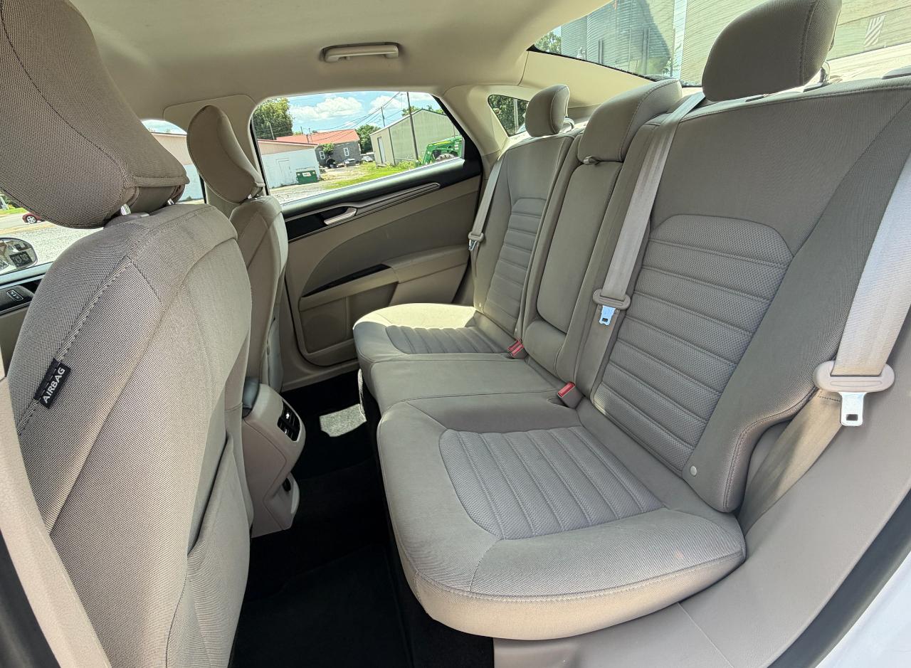 Ford Fusion SE 2017