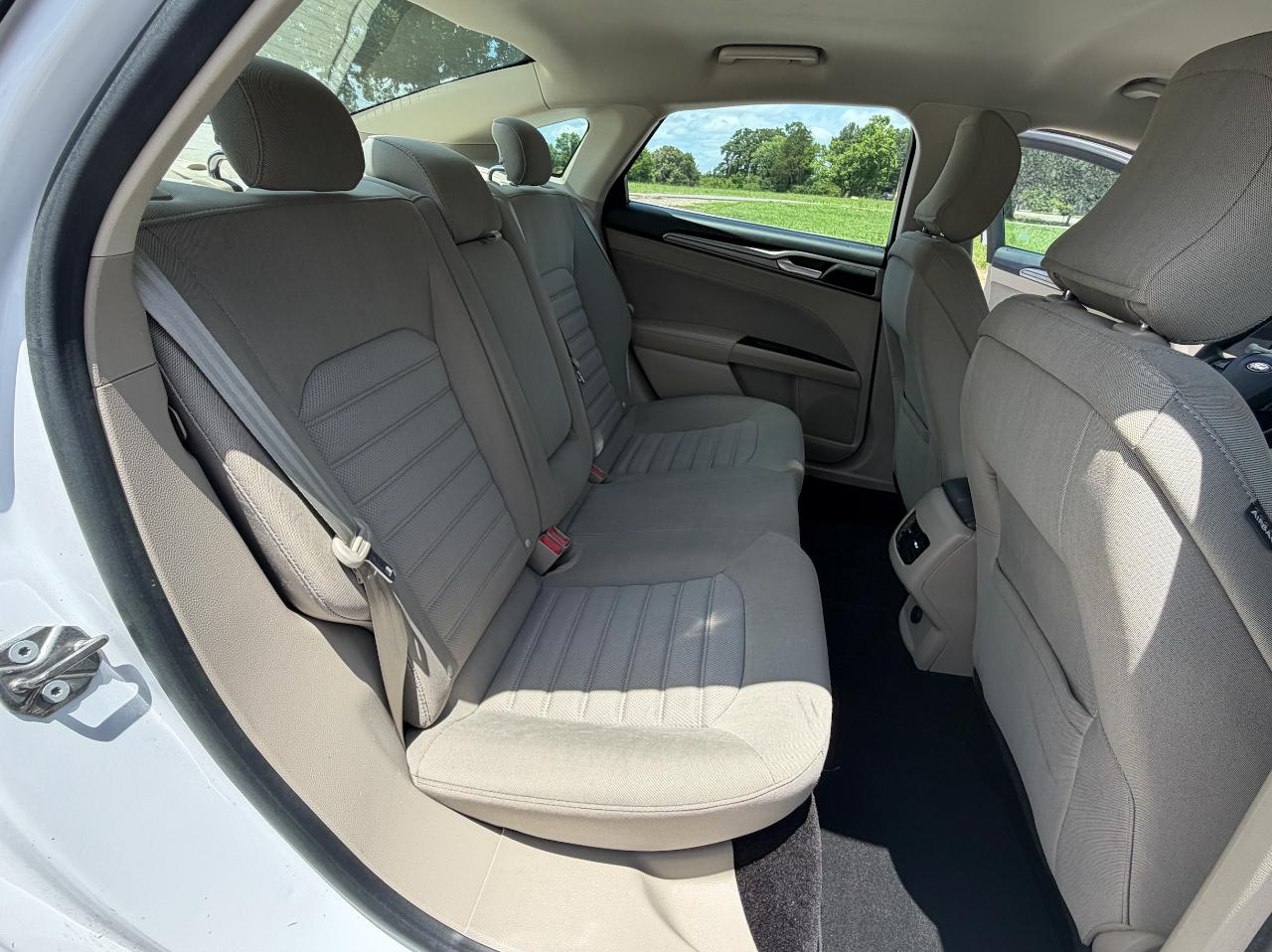 Ford Fusion SE 2017