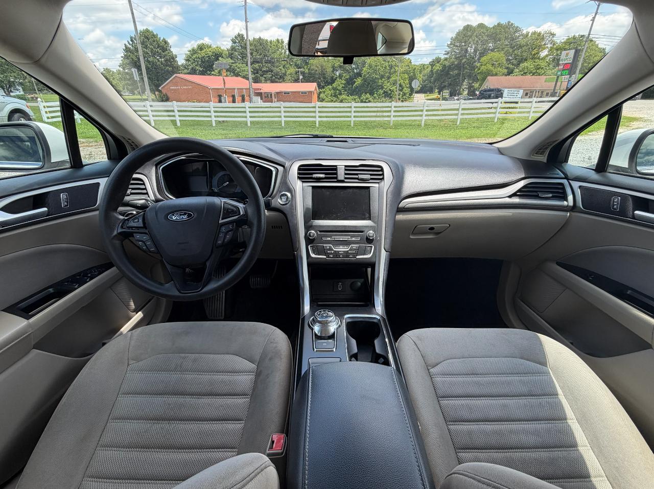 Ford Fusion SE 2017