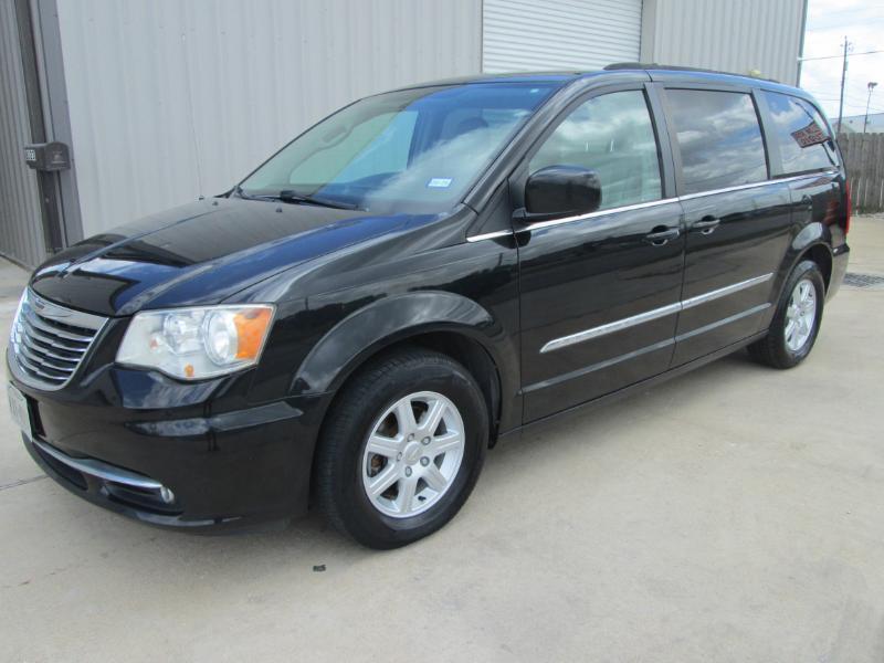 2013 Chrysler Town & Country Touring