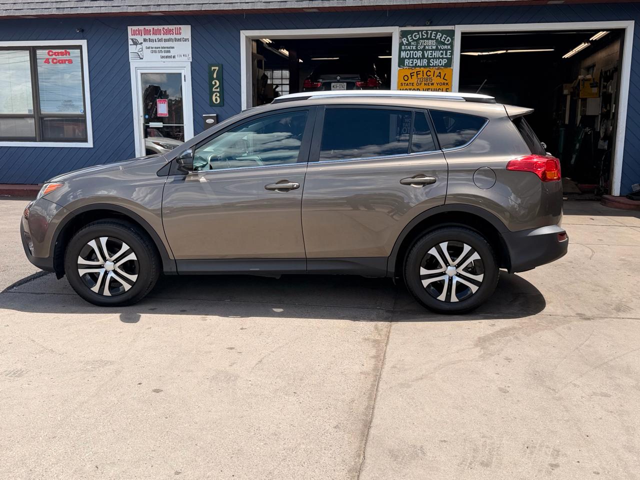 2015 Toyota RAV4 LE 4D SUV AWD
