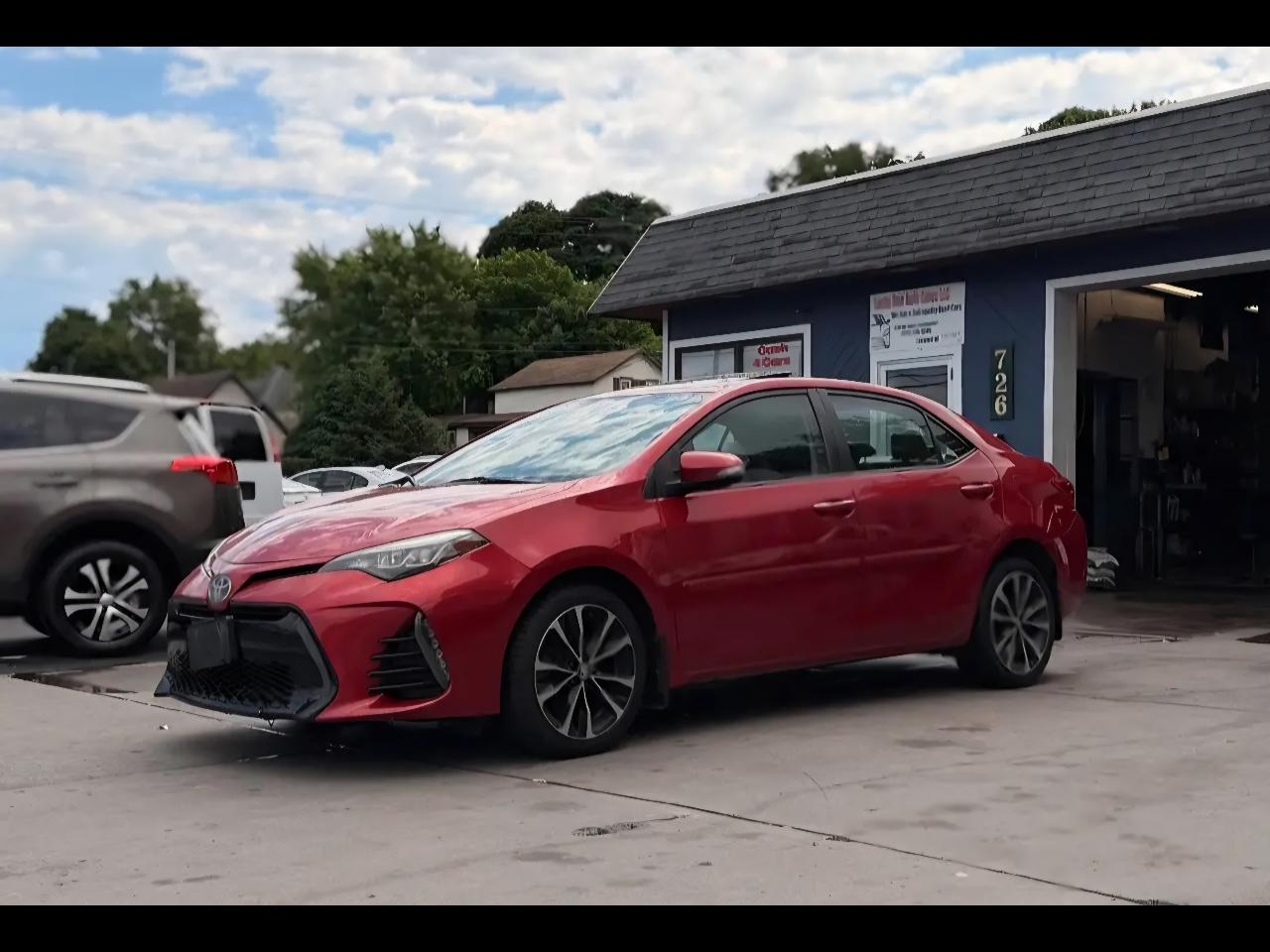 2017 Toyota Corolla XSE 4D Sedan