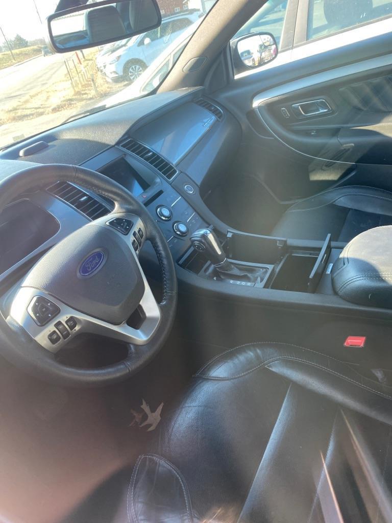 Ford Taurus SEL FWD 2017