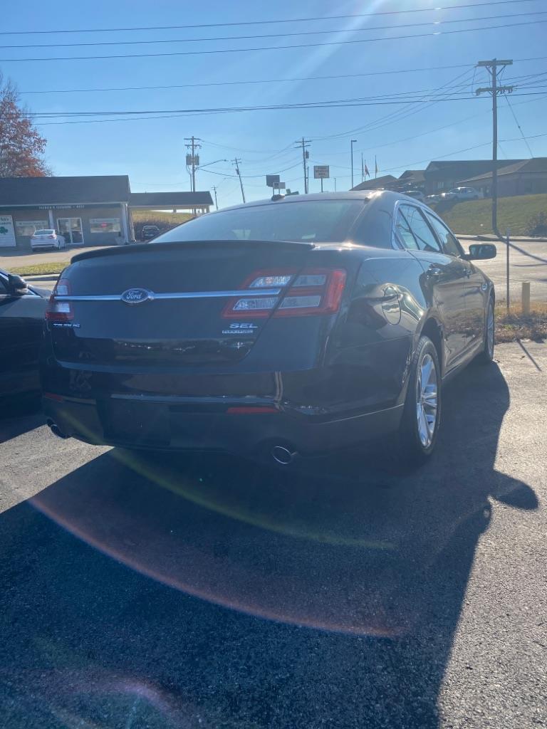 Ford Taurus SEL FWD 2017