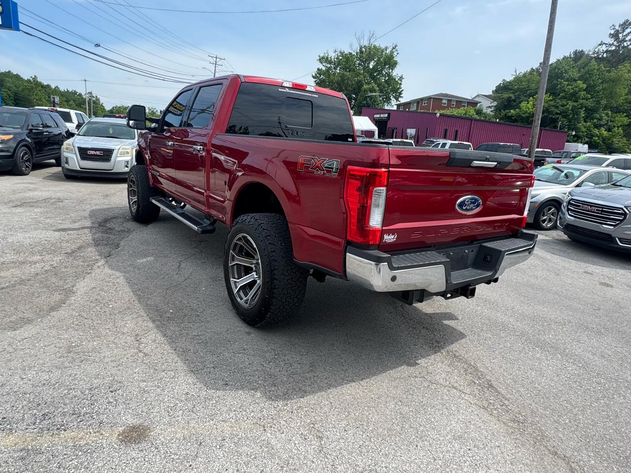 Ford Super Duty F-350 SRW 4WD Crew Cab 156" Lariat 2019