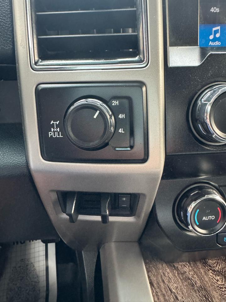 Ford Super Duty F-350 SRW 4WD Crew Cab 156" Lariat 2019