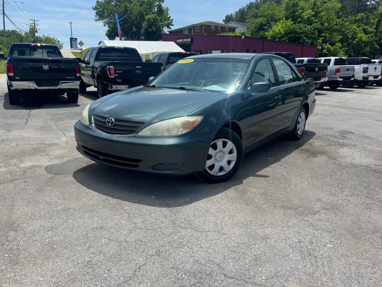 Toyota Camry 4dr Sdn XLE Auto (Natl) 2004