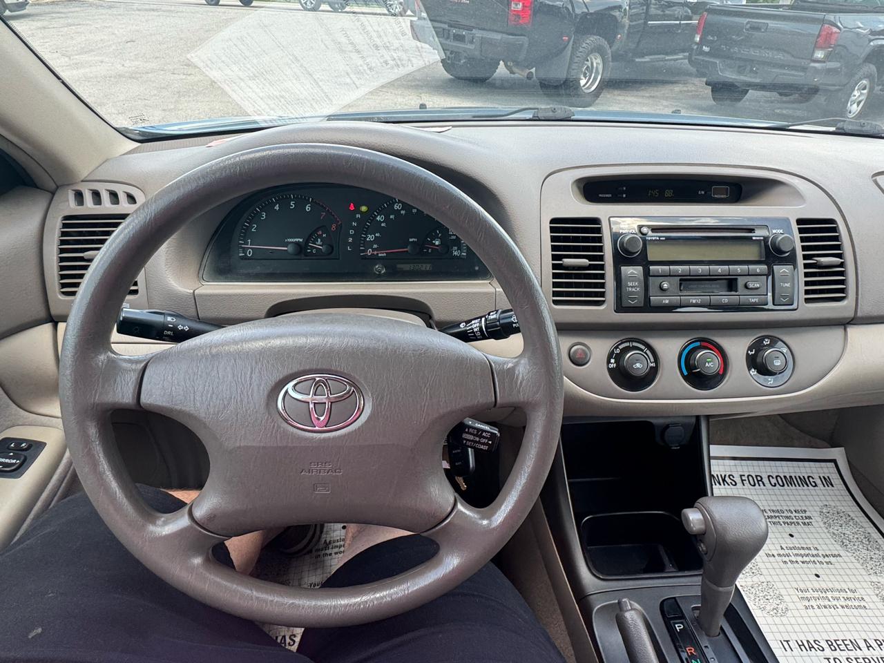 Toyota Camry 4dr Sdn XLE Auto (Natl) 2004