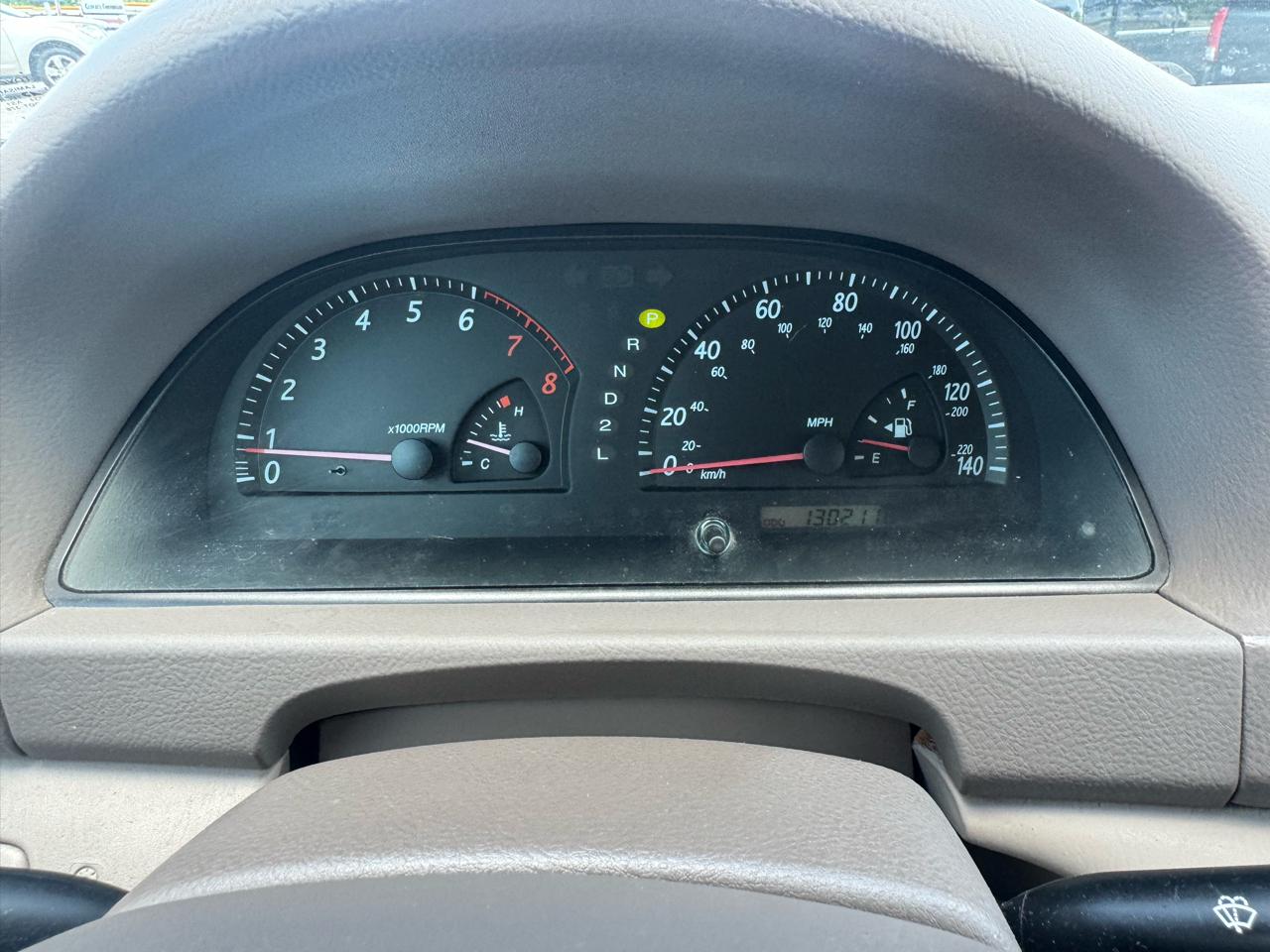 Toyota Camry 4dr Sdn XLE Auto (Natl) 2004
