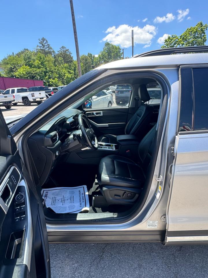 Ford Explorer 4dr Wagon XLT 2020
