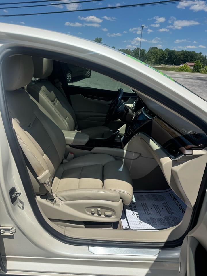 Cadillac XTS 4dr Sdn Premium FWD 2013