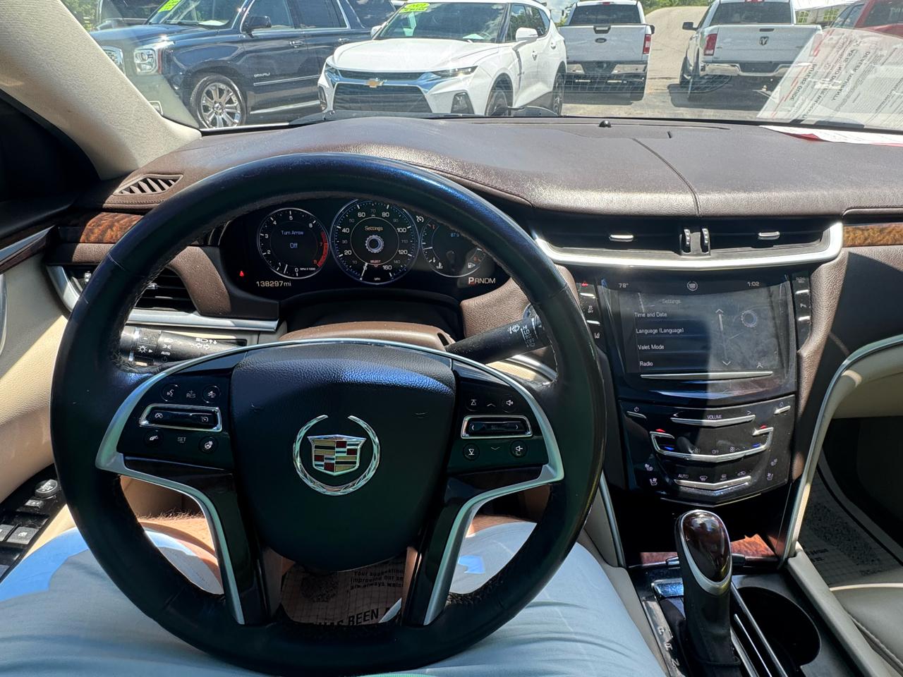Cadillac XTS 4dr Sdn Premium FWD 2013