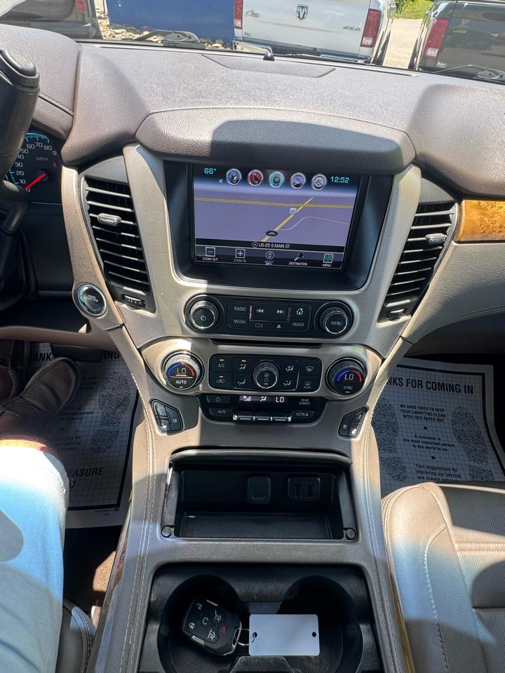 GMC Yukon XL 4WD 4dr Denali 2017