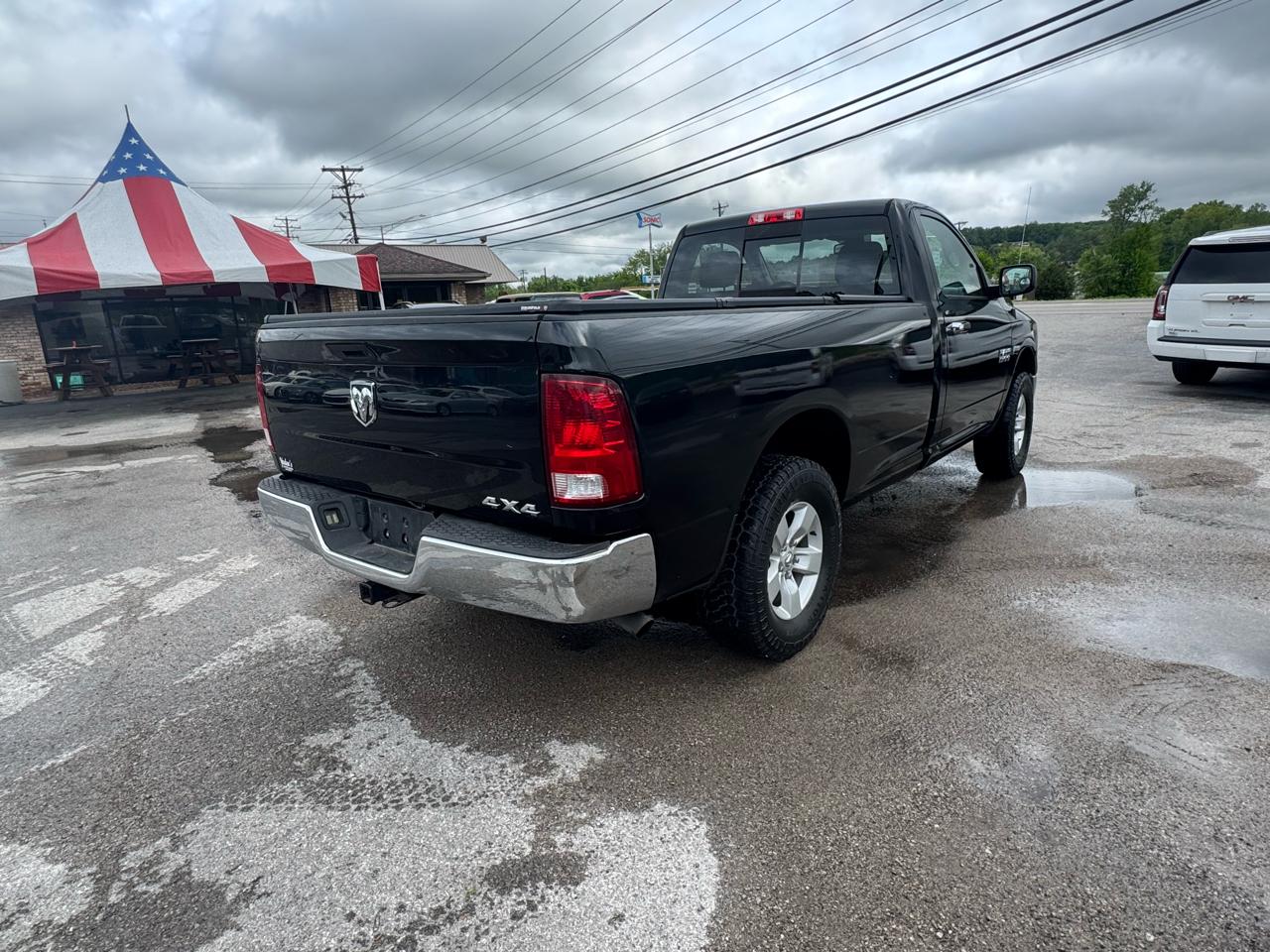 RAM 1500 4WD Reg Cab 140.5" Tradesman 2016