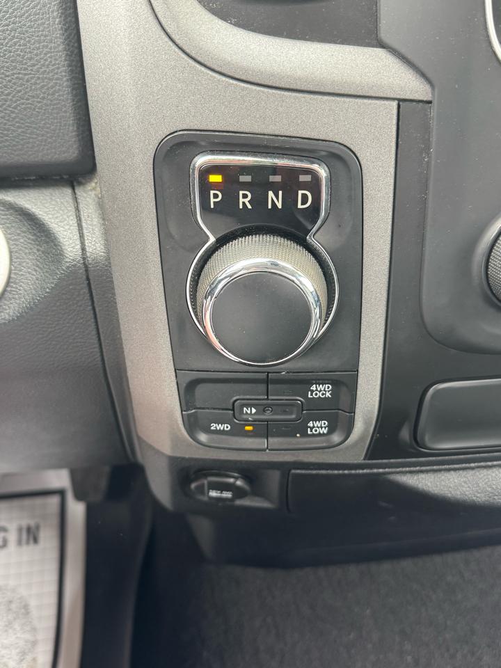 RAM 1500 4WD Reg Cab 140.5" Tradesman 2016