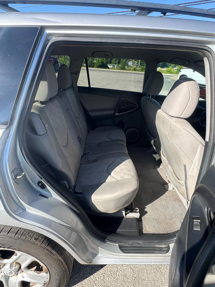 Toyota RAV4 4WD 4dr I4 (Natl) 2012