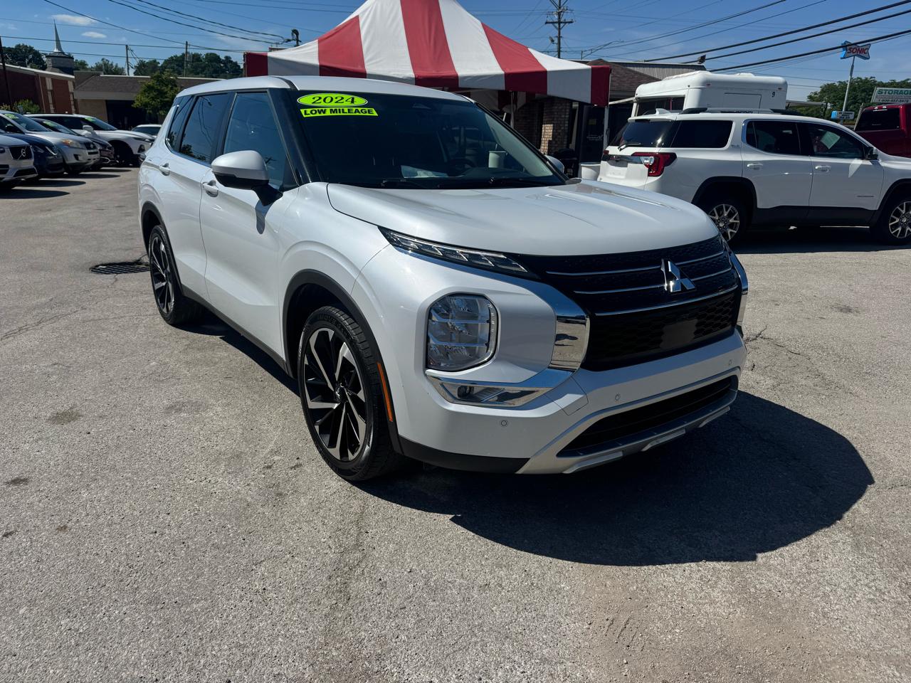 Mitsubishi Outlander SE FWD 2024
