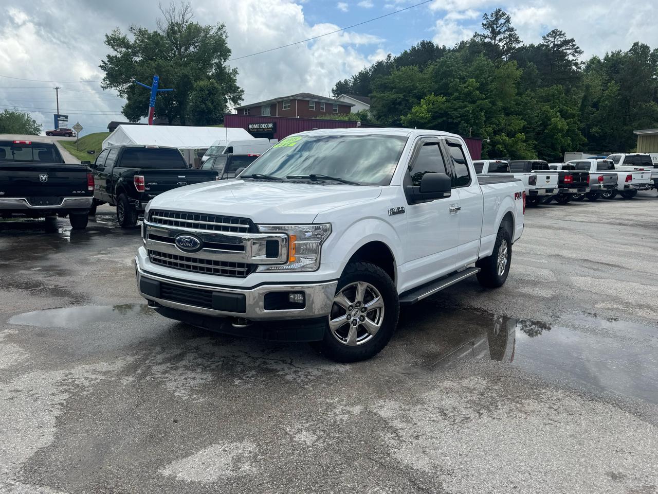 Ford F-150 4WD SuperCab 133" XLT 2018