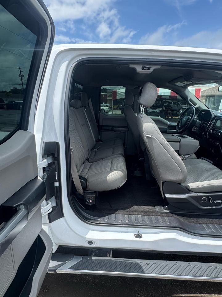 Ford F-150 4WD SuperCab 133" XLT 2018