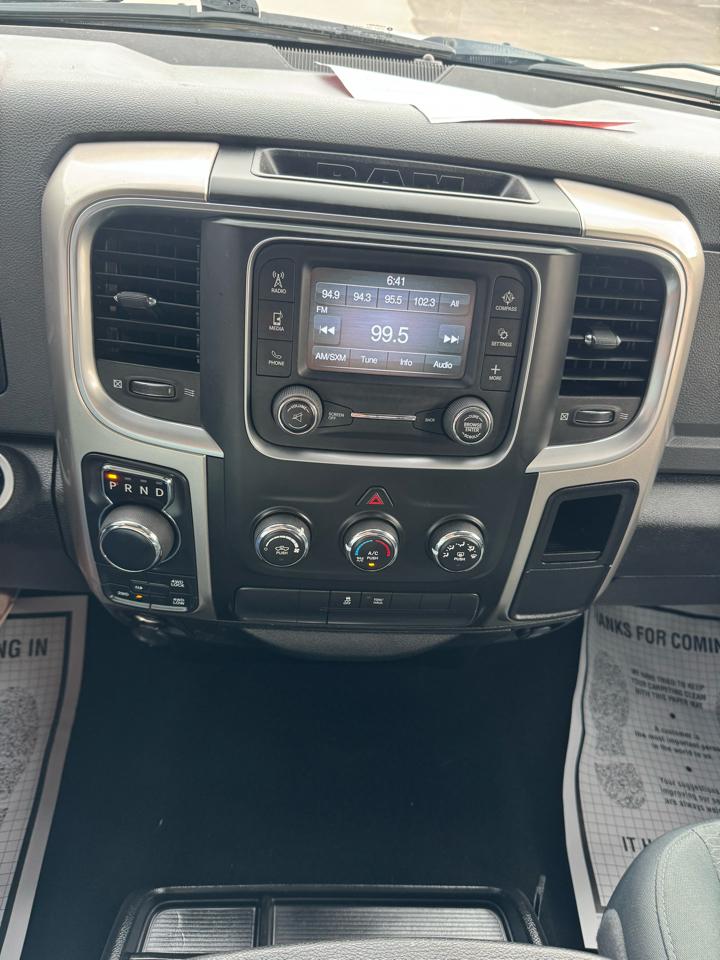 RAM 1500 Classic SLT 4x4 Crew Cab 6'4" Box 2019