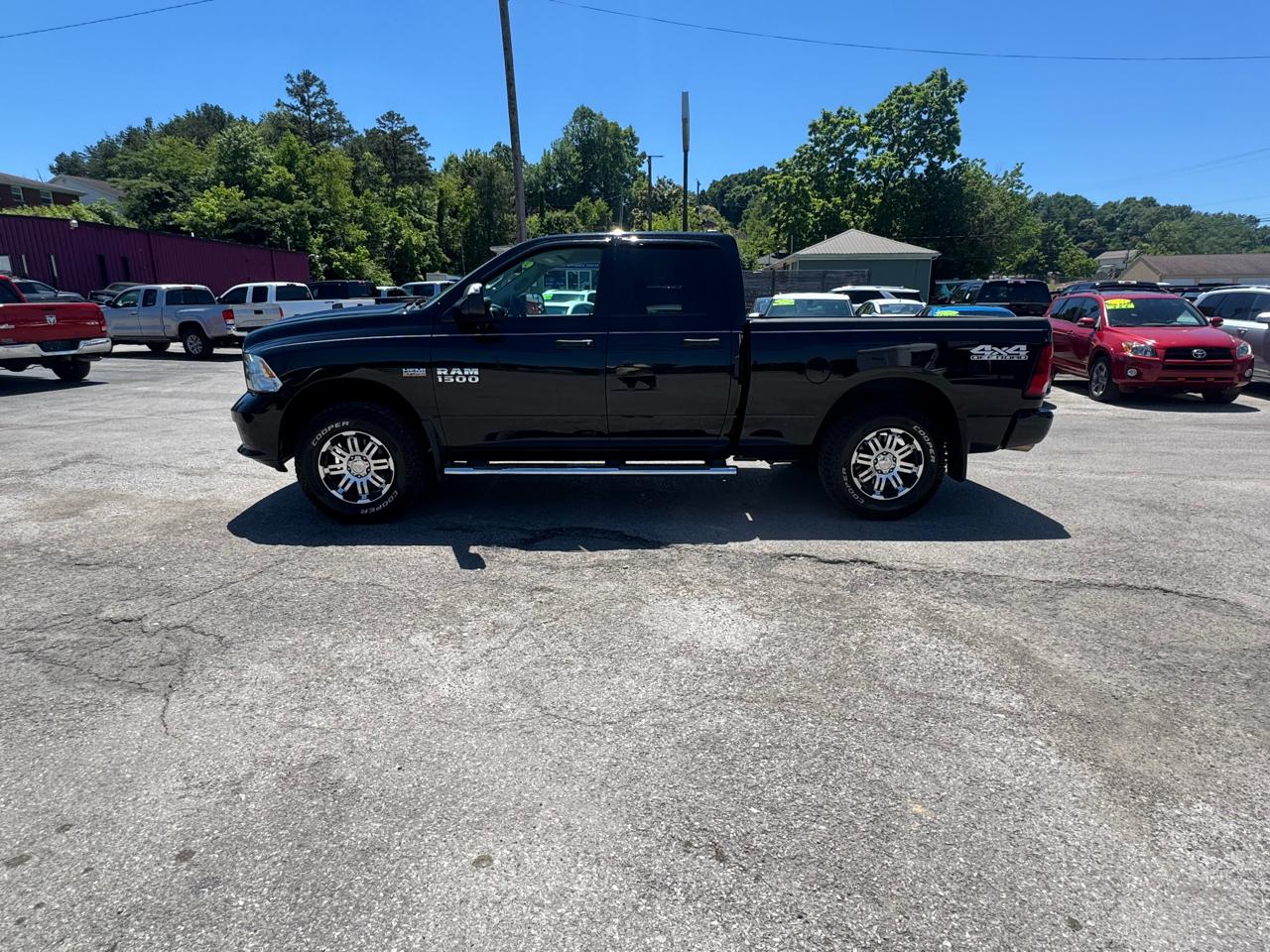RAM 1500 4WD Quad Cab 140.5" Express 2014