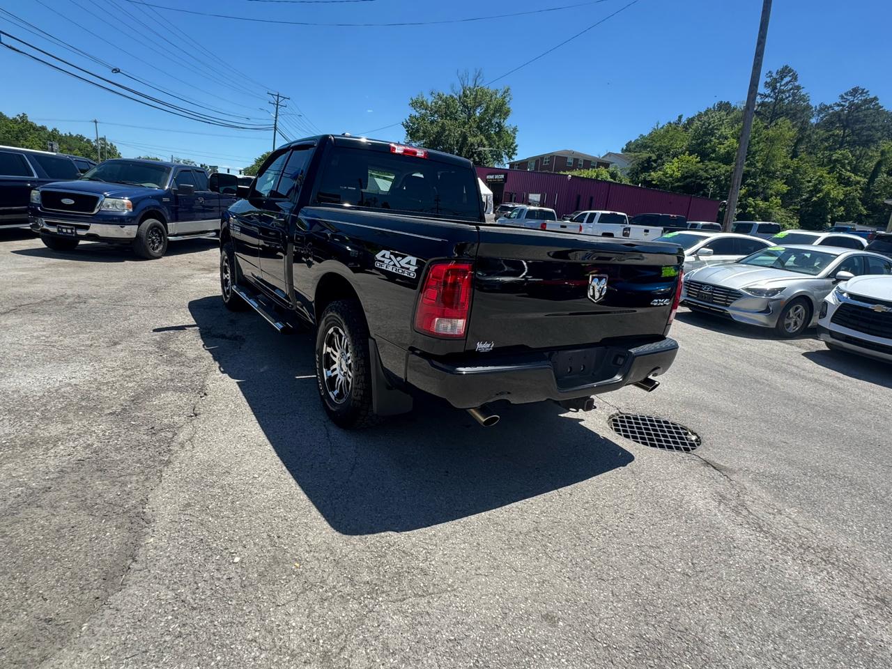 RAM 1500 4WD Quad Cab 140.5" Express 2014