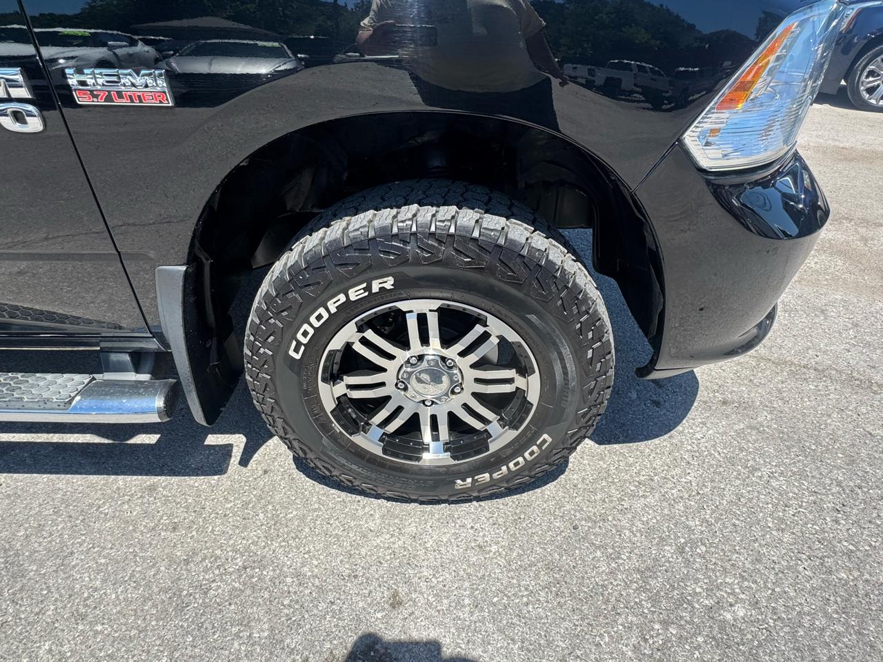 RAM 1500 4WD Quad Cab 140.5" Express 2014