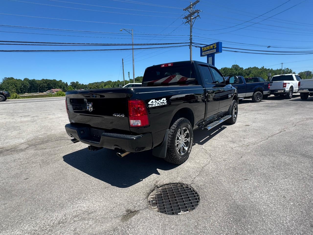 RAM 1500 4WD Quad Cab 140.5" Express 2014