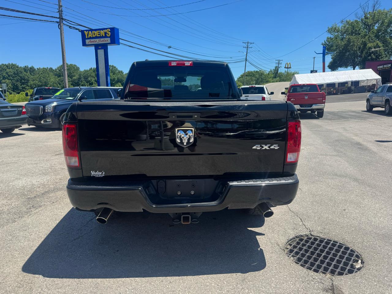 RAM 1500 4WD Quad Cab 140.5" Express 2014