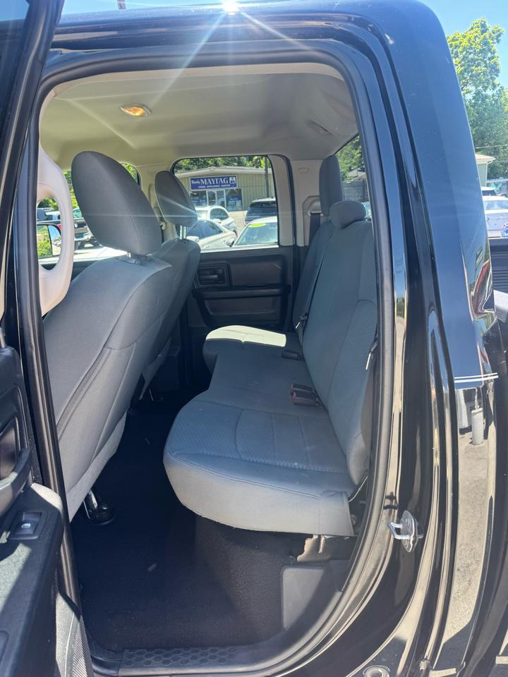 RAM 1500 4WD Quad Cab 140.5" Express 2014