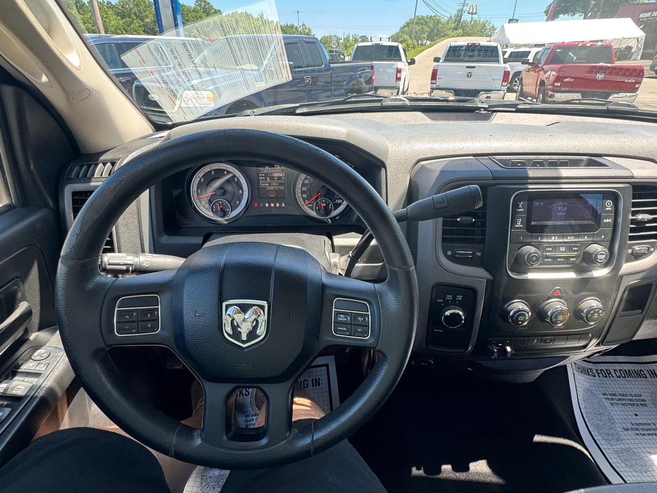 RAM 1500 4WD Quad Cab 140.5" Express 2014