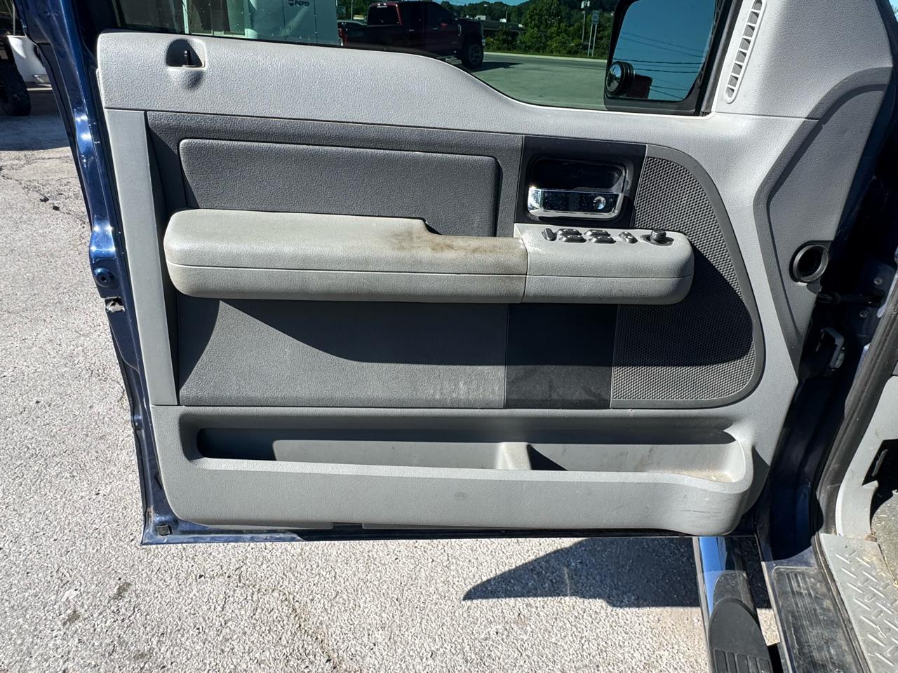 Ford F-150 4WD SuperCab 133" Lariat 2007
