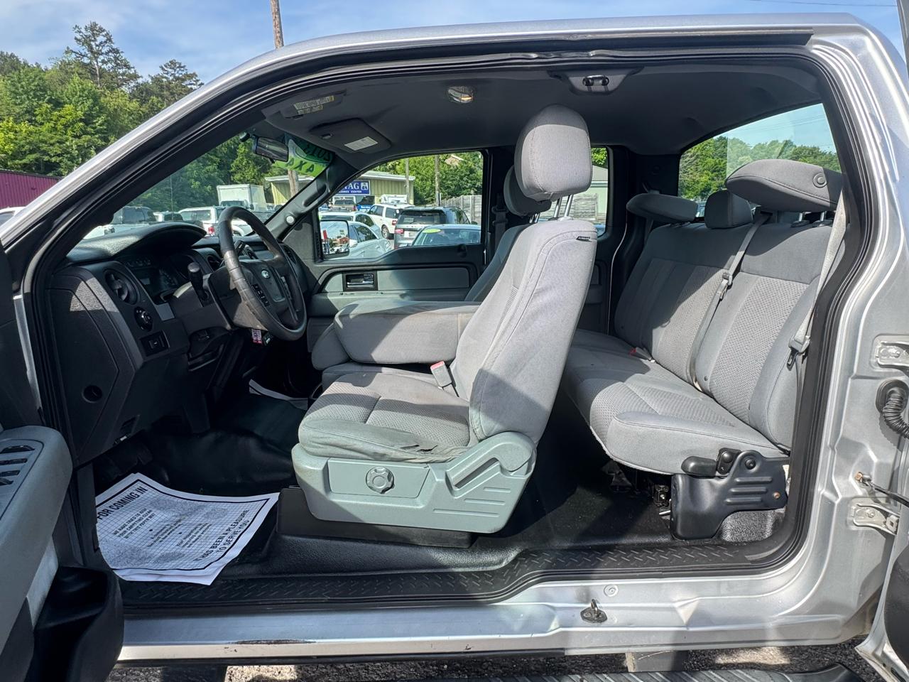 Ford F-150 4WD SuperCab 133" STX 2013