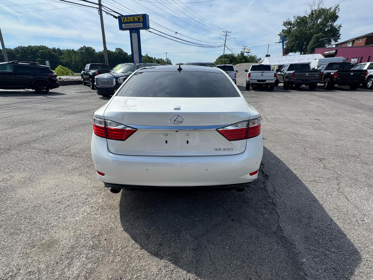 Lexus ES 350 4dr Sdn 2013