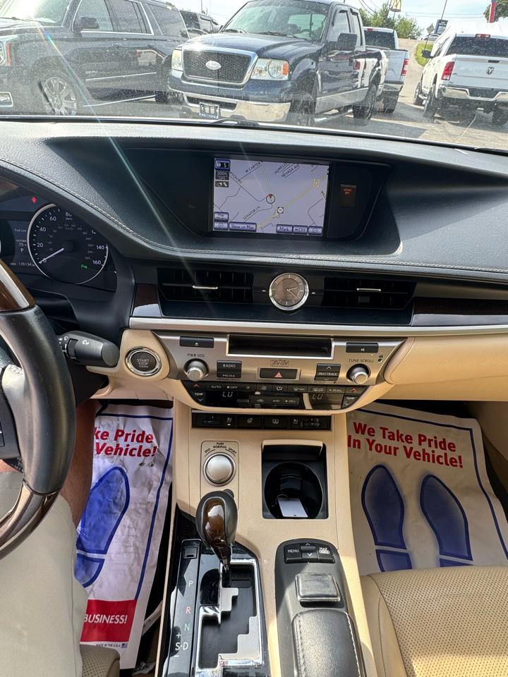 Lexus ES 350 4dr Sdn 2013