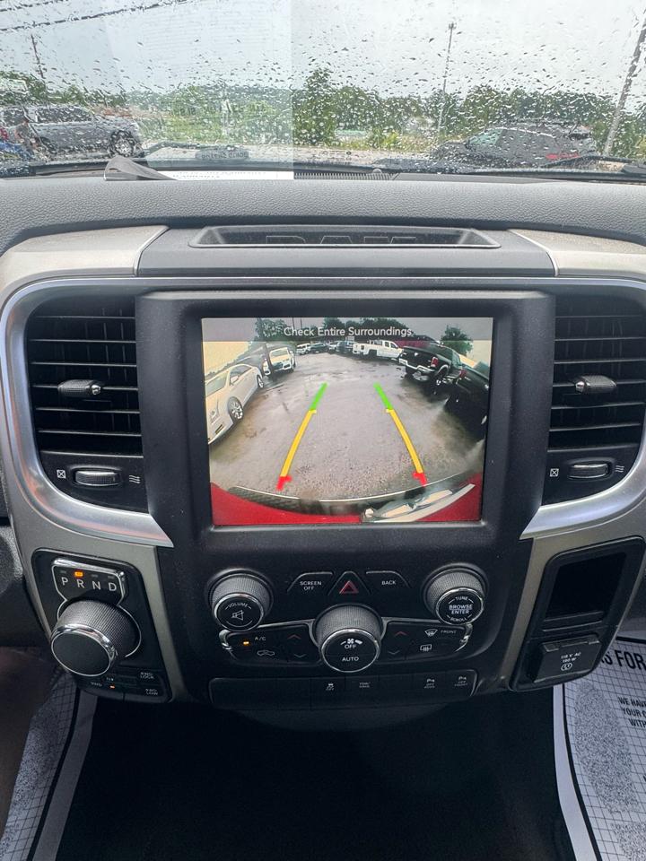 RAM 1500 Big Horn 4x4 Crew Cab 5'7" Box 2017