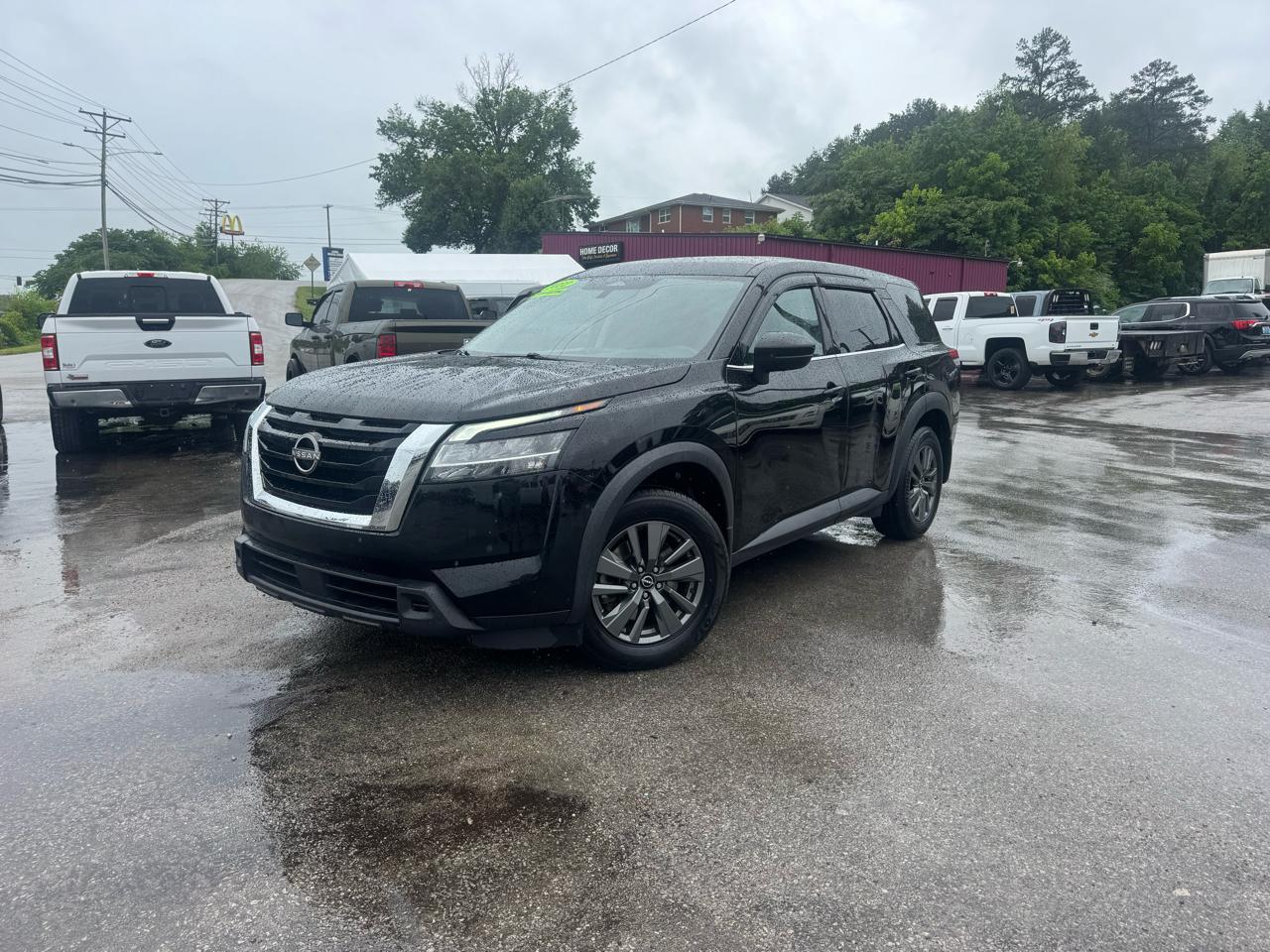 Nissan Pathfinder S 2WD 2022