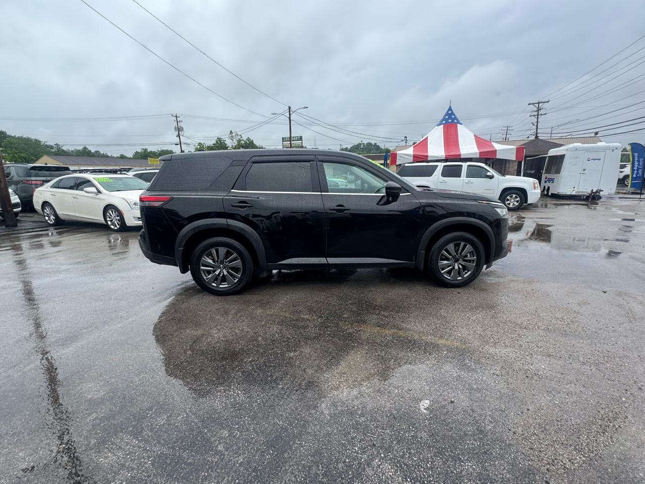 Nissan Pathfinder S 2WD 2022
