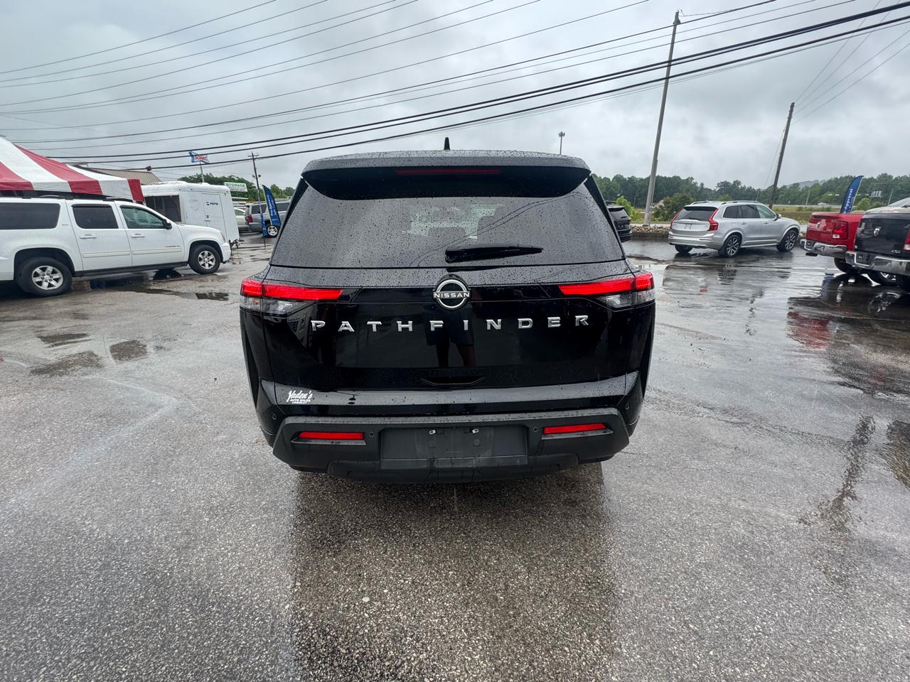 Nissan Pathfinder S 2WD 2022