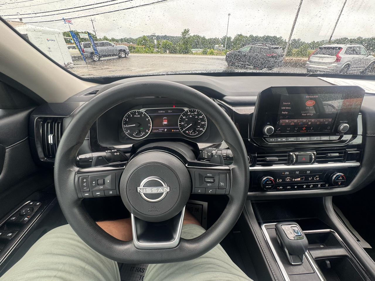 Nissan Pathfinder S 2WD 2022