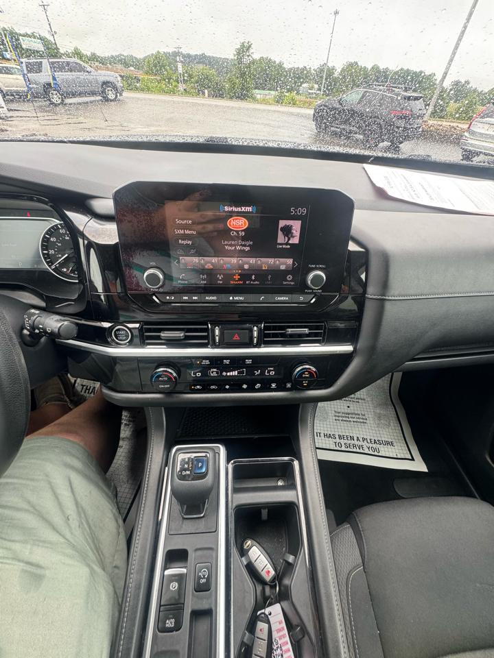 Nissan Pathfinder S 2WD 2022